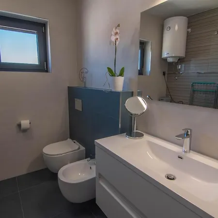 Luxury Grotta With Sea View And Swimming Pool Appartement *
