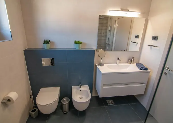 Luxury Grotta With Sea View And Swimming Pool